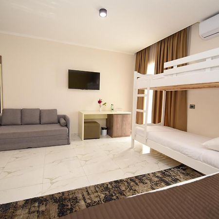 דורס Hotel Vivas מראה חיצוני תמונה