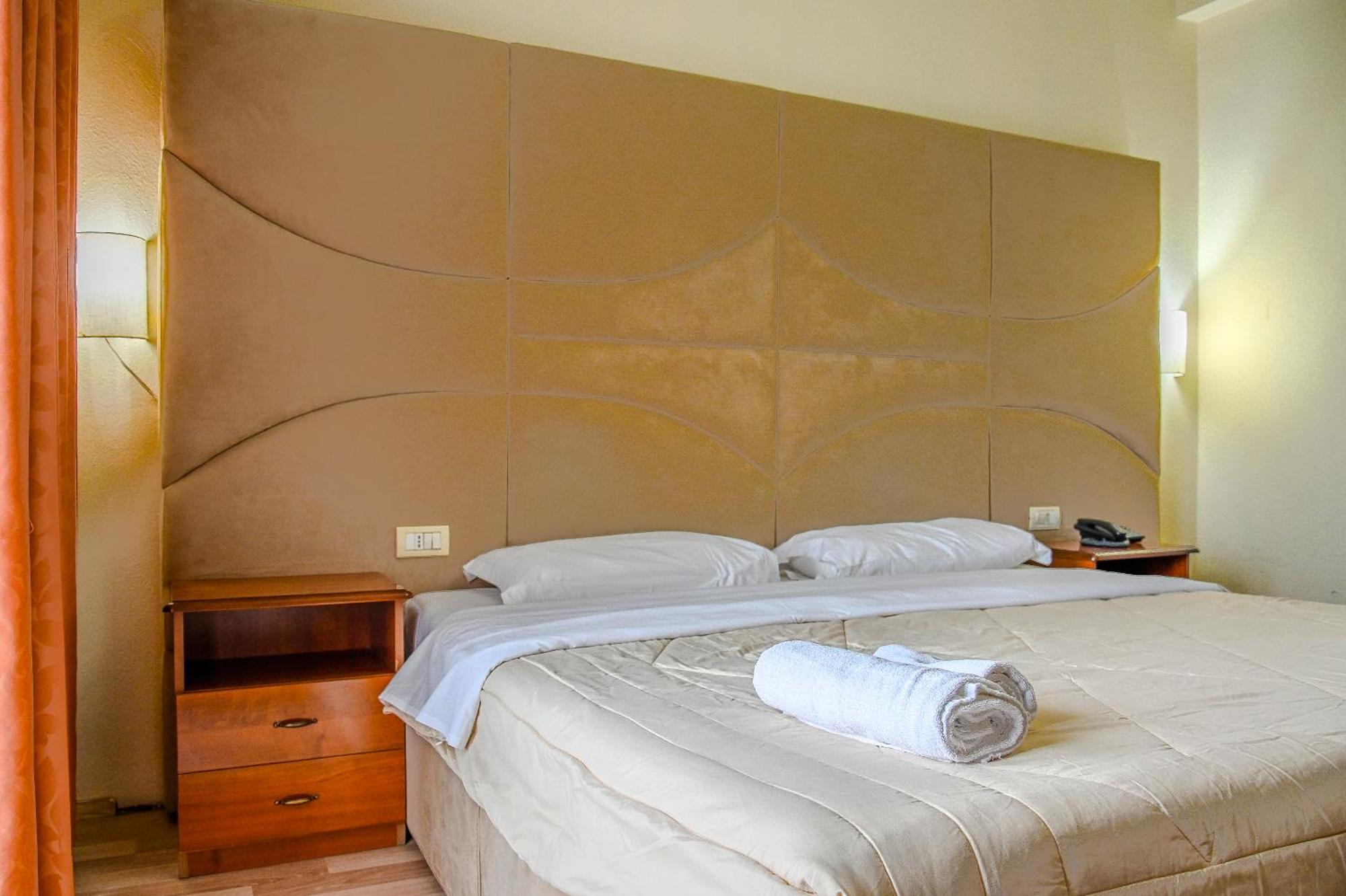 דורס Hotel Vivas מראה חיצוני תמונה