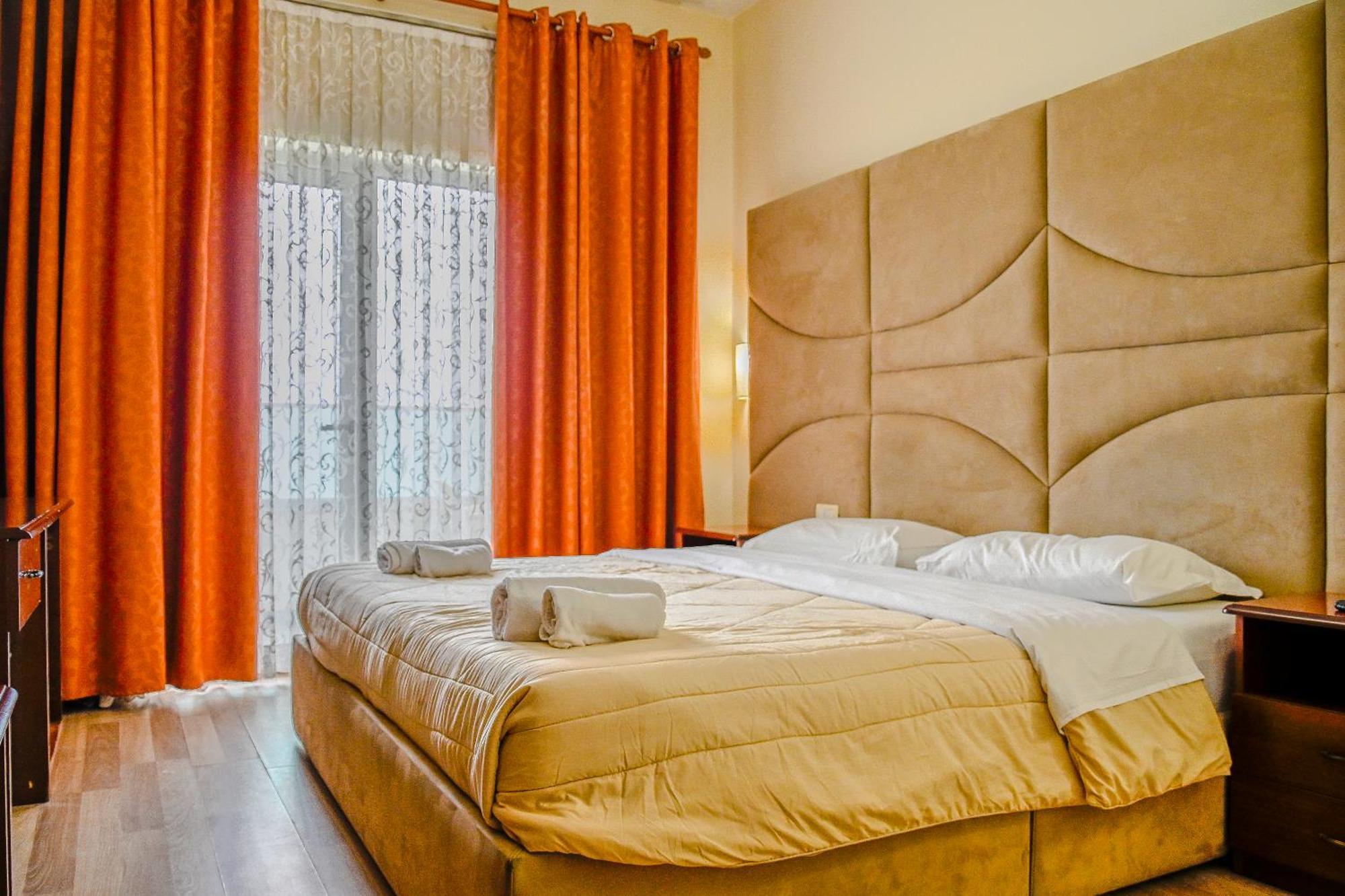 דורס Hotel Vivas מראה חיצוני תמונה