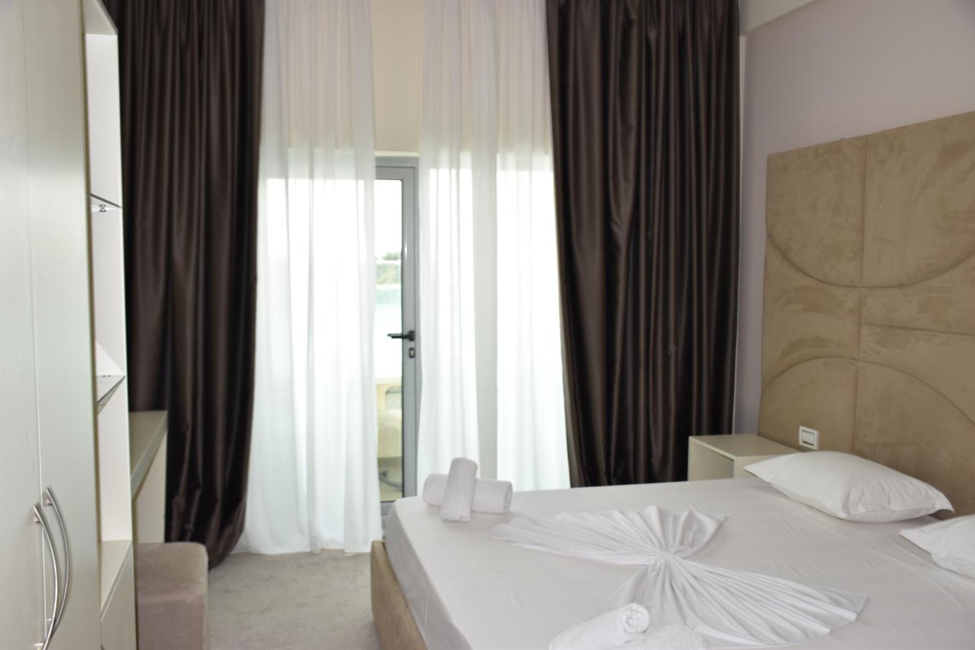 דורס Hotel Vivas מראה חיצוני תמונה